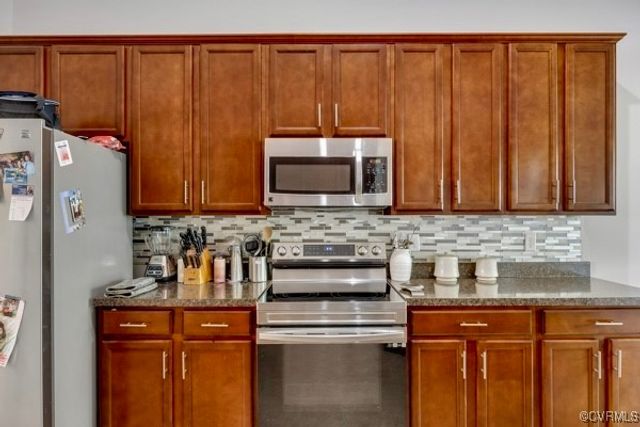 15513 Parkgate Dr, Chester, VA 23831