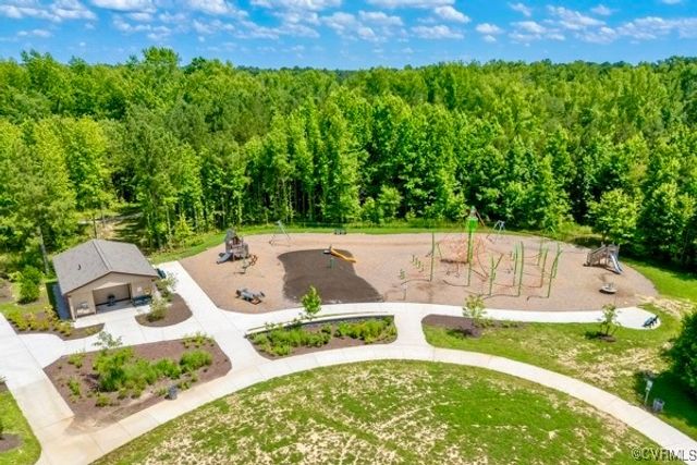 15513 Parkgate Dr, Chester, VA 23831