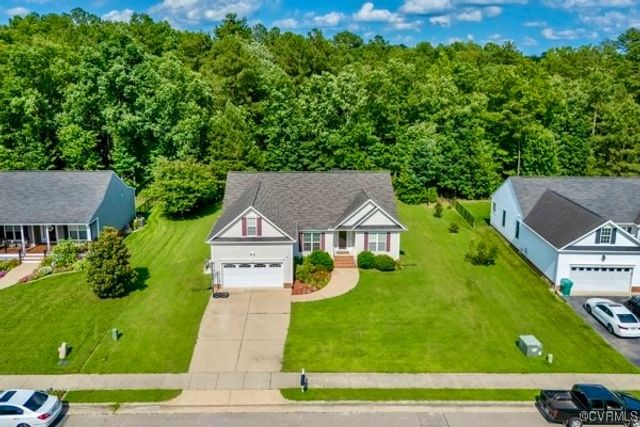 15513 Parkgate Dr, Chester, VA 23831