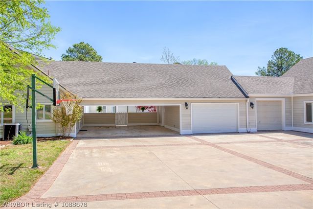2411 Wyndermere, Fort Smith, AR 72903
