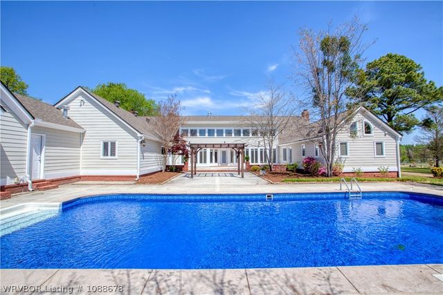 2411 Wyndermere, Fort Smith, AR 72903