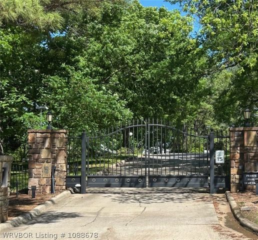 2411 Wyndermere, Fort Smith, AR 72903