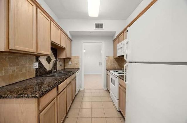 2255 Braeswood Park Drive 257, Houston, TX 77030