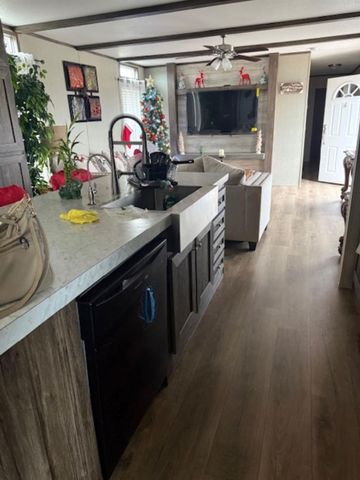 772 Road 5606, Cleveland, TX 77327