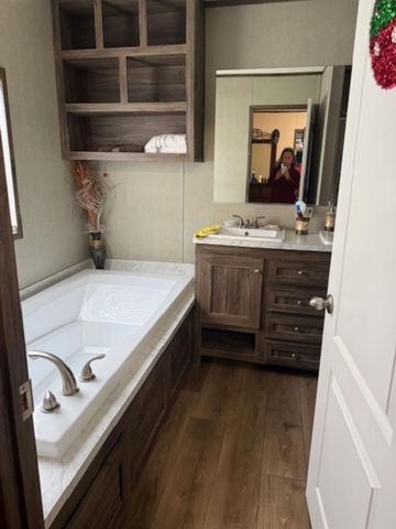 772 Road 5606, Cleveland, TX 77327