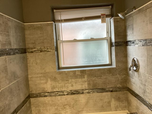 1870 Dalewood Place, Cincinnati, OH 45237