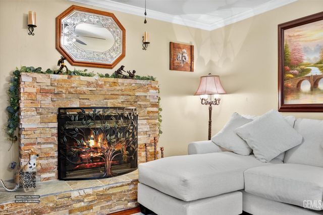 305 Borman Avenue, Bakersfield, CA 93308