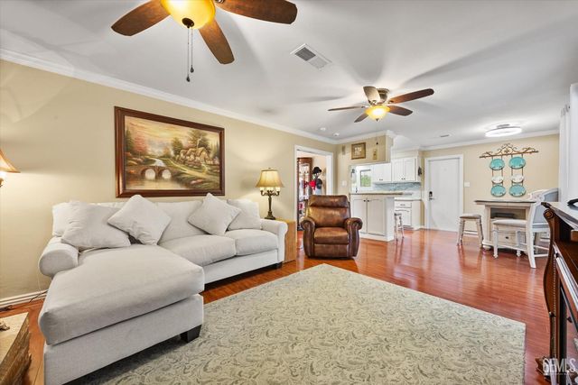 305 Borman Avenue, Bakersfield, CA 93308