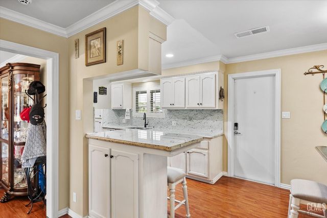 305 Borman Avenue, Bakersfield, CA 93308