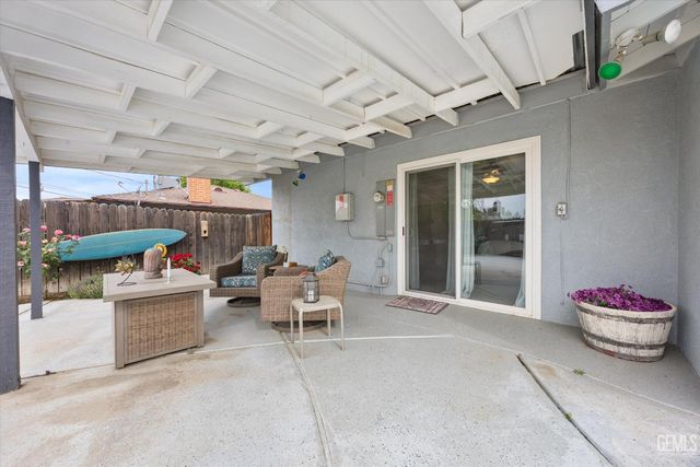 305 Borman Avenue, Bakersfield, CA 93308