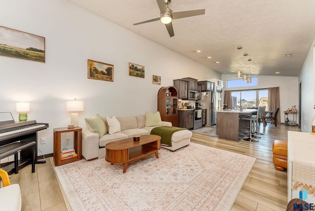 9416 W Gert St Street, Sioux Falls, SD 57106