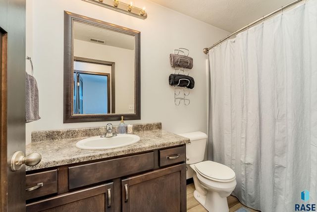 9416 W Gert St Street, Sioux Falls, SD 57106