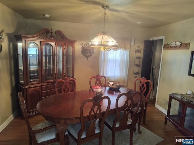 201 Hussa, Linden, NJ 07036