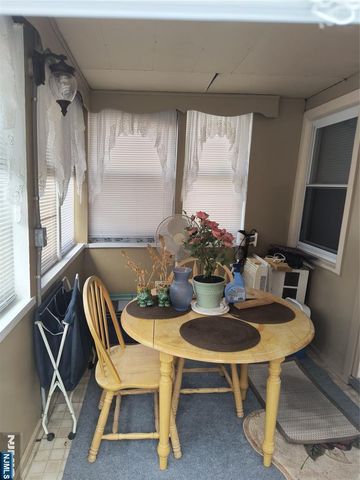 201 Hussa, Linden, NJ 07036