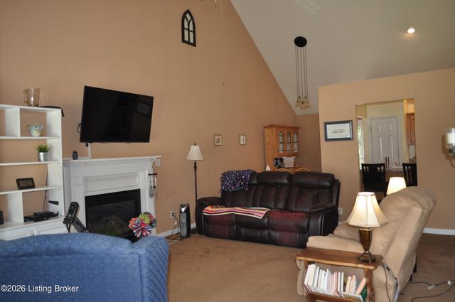 11304 Sullivan Ct, Louisville, KY 40229