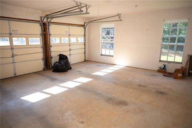 2210 Laurel Mill Way, Roswell, GA 30076