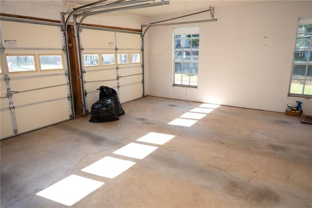 2210 Laurel Mill Way, Roswell, GA 30076