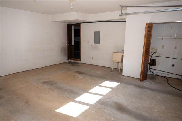 2210 Laurel Mill Way, Roswell, GA 30076