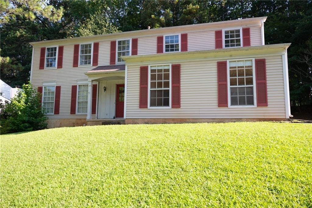 2210 Laurel Mill Way, Roswell, GA 30076
