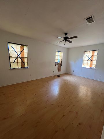 6716 Burke Street, Shreveport, LA 71108