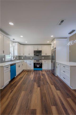 502 Hennessee Ave, Morrison, TN 37357