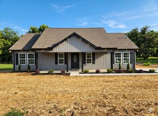 502 Hennessee Ave, Morrison, TN 37357