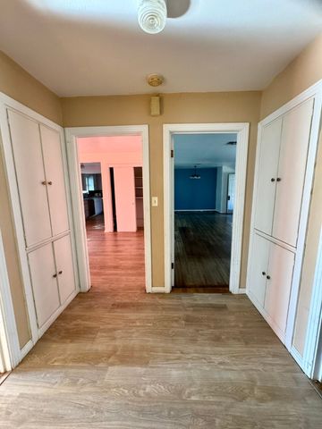 216 Bluebonnett Drive, Marlin, TX 76661