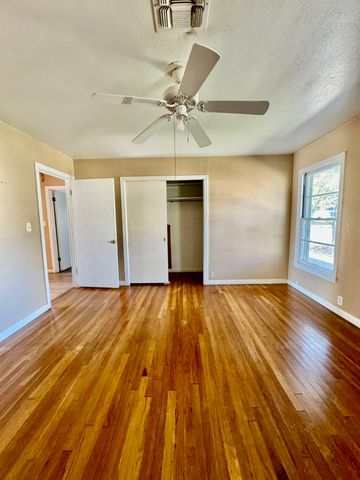 216 Bluebonnett Drive, Marlin, TX 76661