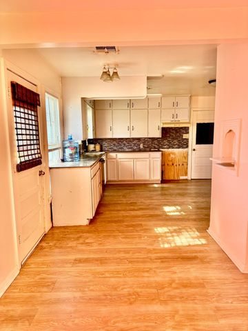 216 Bluebonnett Drive, Marlin, TX 76661