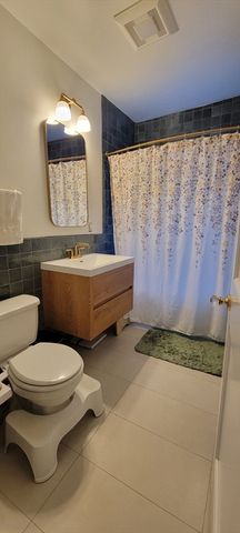 26 Owencroft Rd 1, Boston, MA 02124