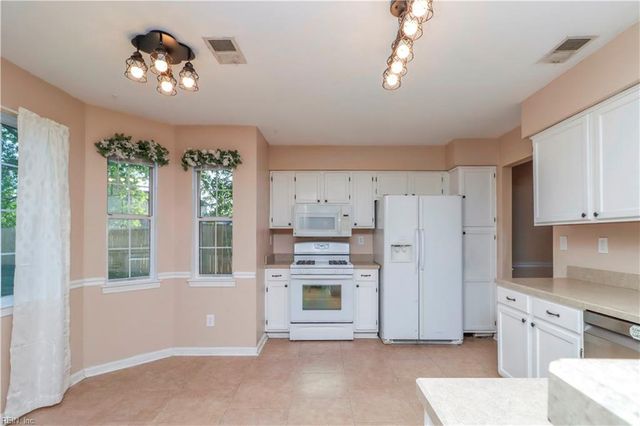 5905 Senators CT, Virginia Beach, VA 23464