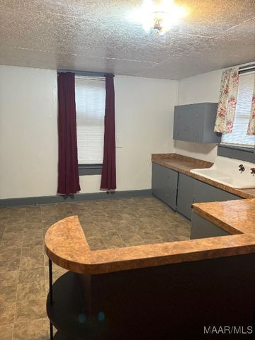 1919 Lauderdale Street, Selma, AL 36701