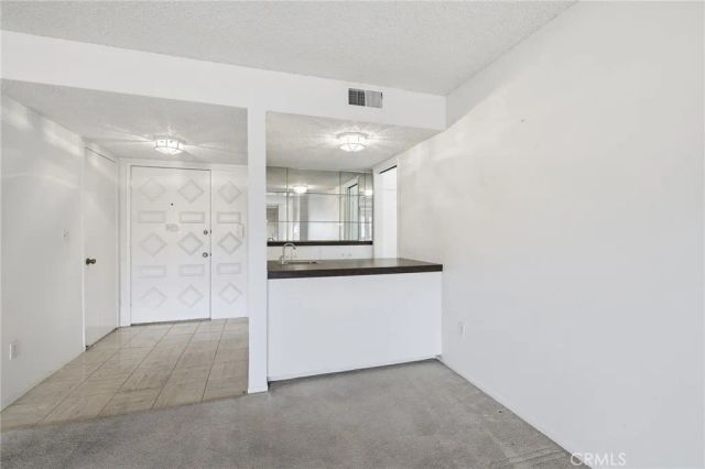 5330 Lindley Avenue 305, Encino, CA 91316