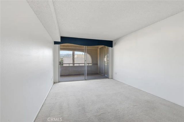 5330 Lindley Avenue 305, Encino, CA 91316