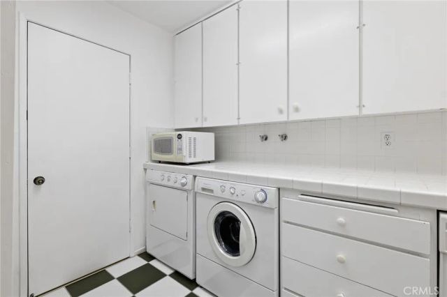 5330 Lindley Avenue 305, Encino, CA 91316