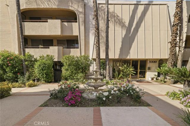 5330 Lindley Avenue 305, Encino, CA 91316