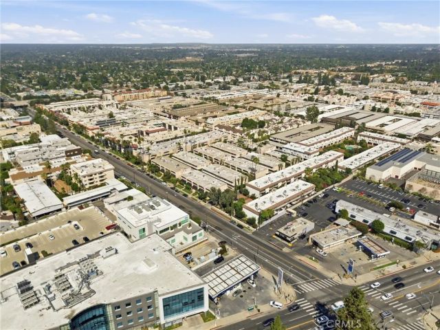 5330 Lindley Avenue 305, Encino, CA 91316