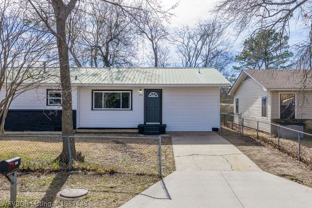 1810 Waco Street, Fort Smith, AR 72901