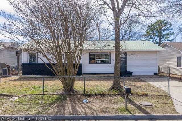 1810 Waco Street, Fort Smith, AR 72901