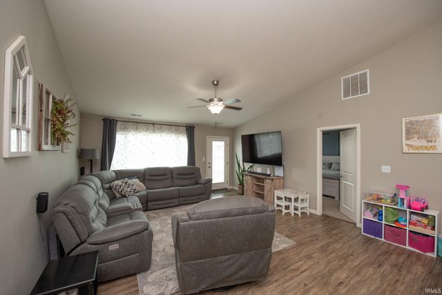 6208 Silvercreek Drive, West Lafayette, IN 47906