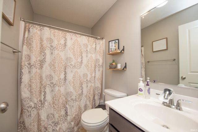 6208 Silvercreek Drive, West Lafayette, IN 47906