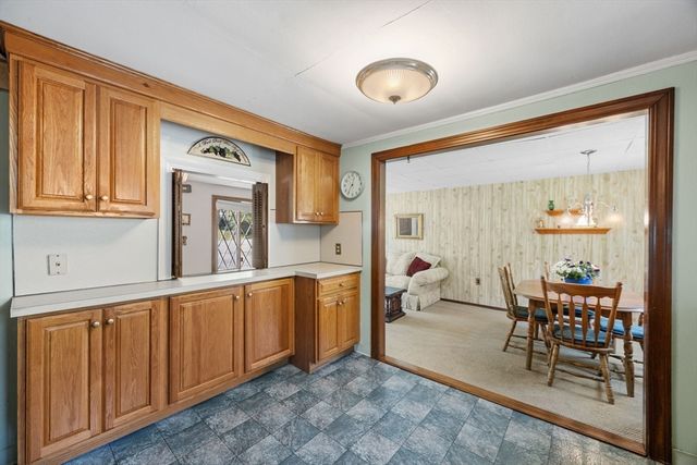 142 Bald Eagle Rd, Weymouth, MA 02190
