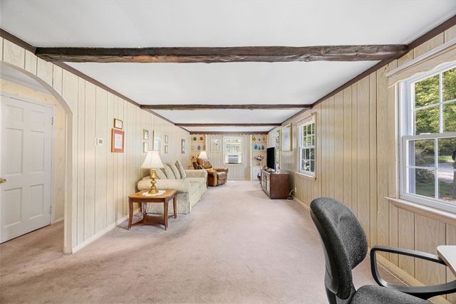 142 Bald Eagle Rd, Weymouth, MA 02190