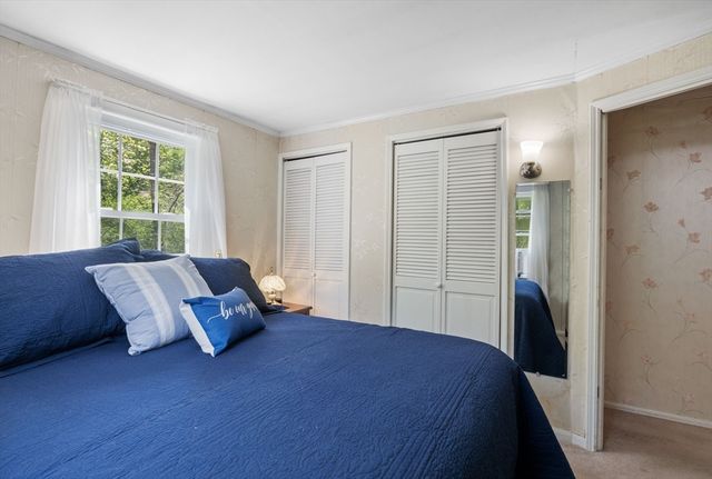 142 Bald Eagle Rd, Weymouth, MA 02190