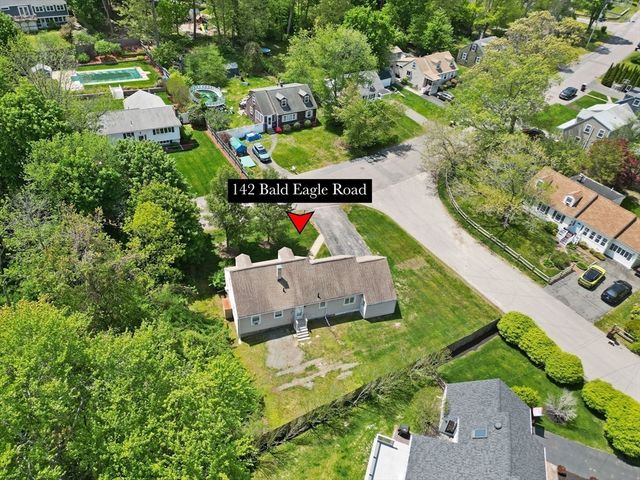 142 Bald Eagle Rd, Weymouth, MA 02190