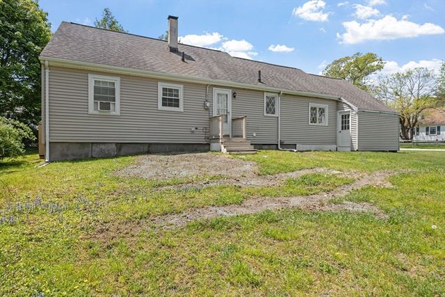 142 Bald Eagle Rd, Weymouth, MA 02190