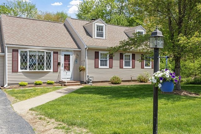 142 Bald Eagle Rd, Weymouth, MA 02190