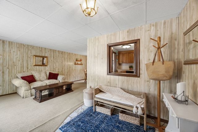 142 Bald Eagle Rd, Weymouth, MA 02190
