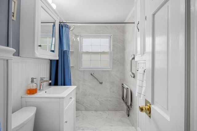 142 Bald Eagle Rd, Weymouth, MA 02190