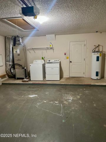 1715 SAW LAKE Drive, Middleburg, FL 32068